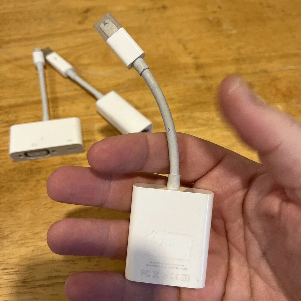 Apple Cables - A1433, A1439, A1307‎ Display Ports Transfer Data
